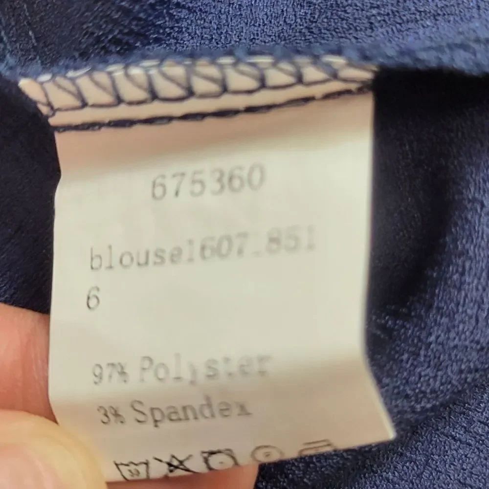 Shein Navy blouse L - Picture 4 of 4